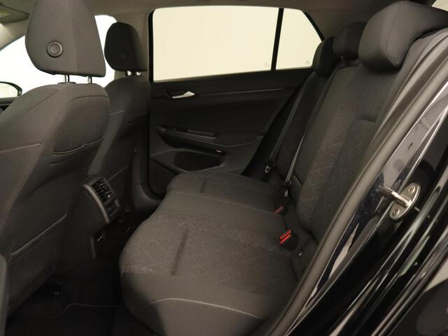 Volkswagen GOLF 1.5 TSI Life Bns | Panoramadak | Adaptive Cruise | Stoelverwarming | Camera | Navigatie | Carplay | Sfeerverlichting