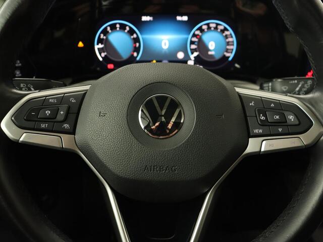 Volkswagen GOLF 1.5 TSI Life Bns | Panoramadak | Adaptive Cruise | Stoelverwarming | Camera | Navigatie | Carplay | Sfeerverlichting