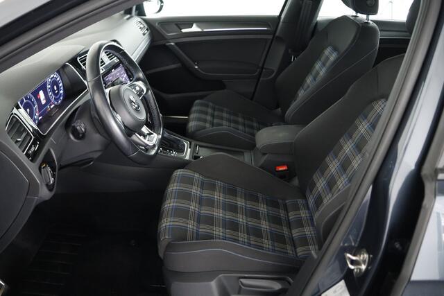 Volkswagen GOLF 1.4 eHybrid GTE / LED / ACC / CarPlay / Standkachel / Navi