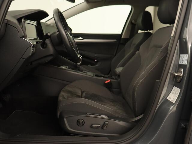 Volkswagen GOLF 1.5 TSI Life Business | Adaptive Cruise | Stoelverwarming | Camera | Memory | Carplay | Navigatie | Sfeerverlichting