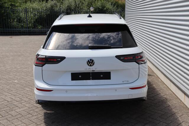 Volkswagen GOLF Variant R-Line-Edition 1.5 eTSI 85 kW / 116 pk Variant 7 v ersn. DSG | LED Matrix | Assistance Plus pakket |