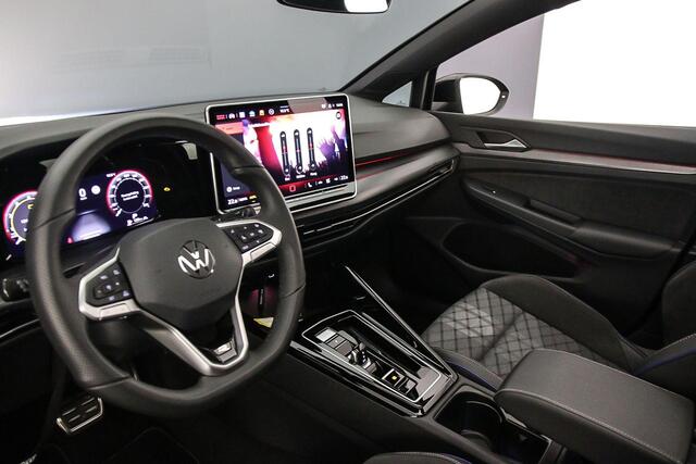 Volkswagen GOLF Variant R-Line Edition 1.5 eTSI 150pk DSG Automaat Trekhaak, Panoramadak, LED matrix koplampen, Adaptive cruise control, Navigatie, Achteruitrijcamera