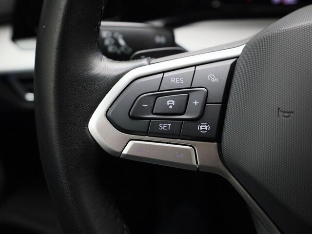 Volkswagen GOLF 1.0eTSI/110PK Life DSG · Navigatie · Apple/Android Car Play · Parkeersensoren · Garantie t/m 14-03-2027 of 100.000km