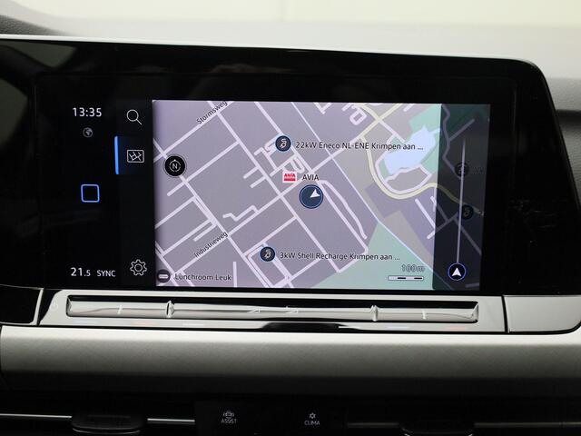 Volkswagen GOLF Variant 1.0eTSI/110PK Life DSG · Navigatie · Trekhaak · Apple/Android Car Play ·Garantie t/m 06-05-2027 of 100.000km