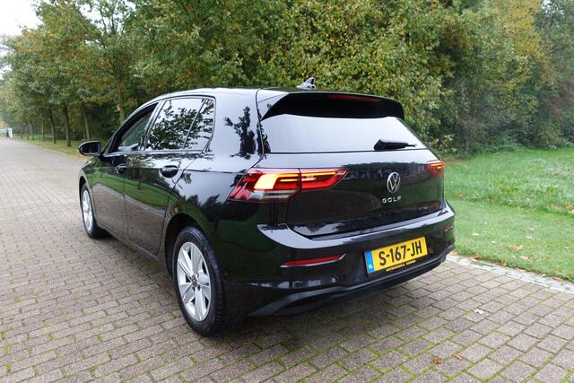 Volkswagen GOLF 1.5 TSI Life Business | Camera | CarPlay | LED | Adaptive Cruise Control | Stuurwielverw. | Stoelverw. |