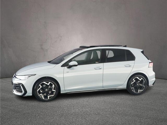 Volkswagen GOLF R-Line Edition 1.5 eTSI 150pk DSG Automaat Panoramadak, Harman Kardon audio, LED matrix koplampen, Adaptive cruise control