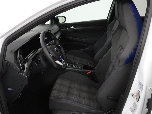 Volkswagen GOLF 1.4 eHybrid GTE | Camera | Adaptive cruise | Carplay | Navigatie | Sportstoelen | Full LED | Sfeerverlichting | PHEV