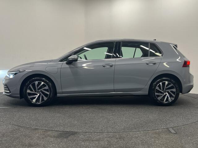 Volkswagen GOLF 1.4 eHybrid Style | NAVI | MASSAGE | STOEL-/STUURVERWARMING | ACC |