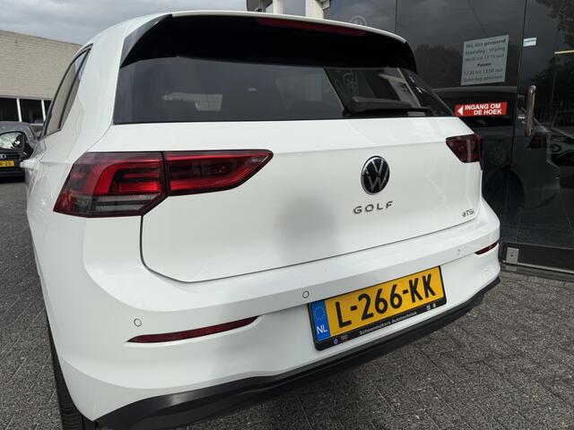 Volkswagen GOLF 1.0 eTSI Life Bns