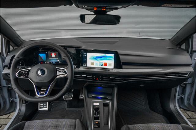 Volkswagen GOLF 1.4 eHybrid GTE Black Style IQ Light Trekhaak ACC 19"