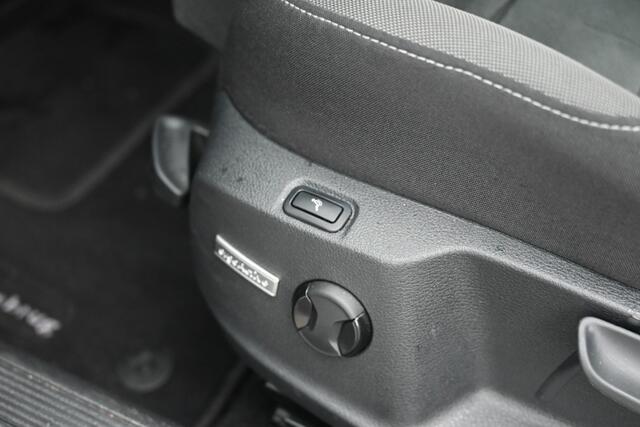 Volkswagen GOLF Variant Highline 1.4 TSI 140PK