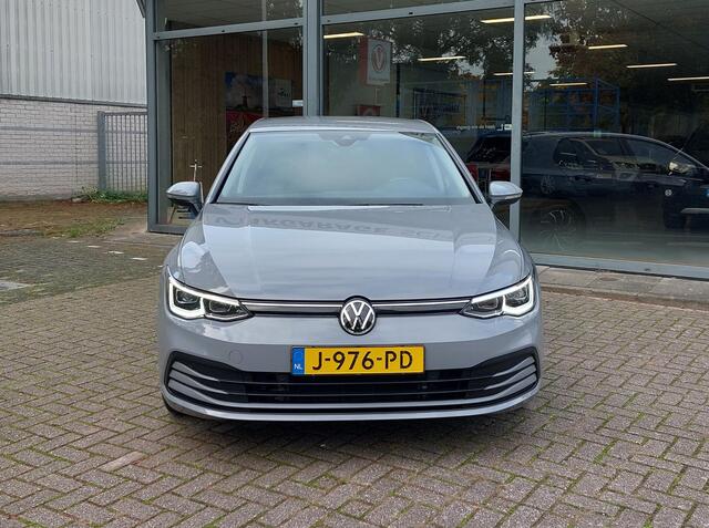 Volkswagen GOLF 1.5 TSI Life Business