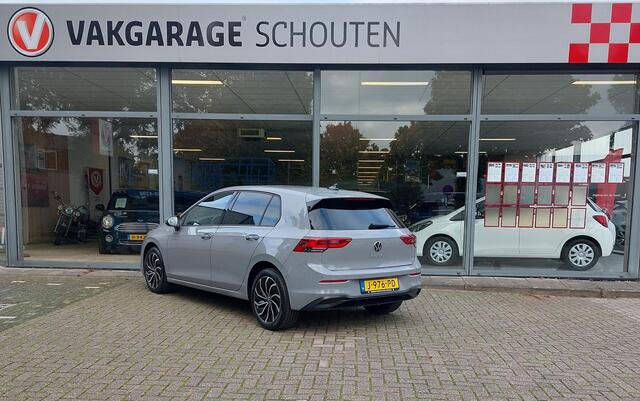 Volkswagen GOLF 1.5 TSI Life Business