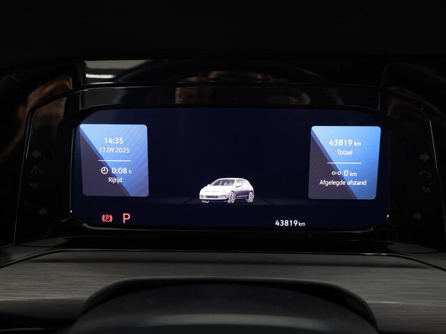 Volkswagen GOLF 1.4 eHybrid Style 204 pk Automaat (DSG) | Navigatie | Panoramadak | Parkeersensoren | Adaptieve cruise control | Stoelverwarming |