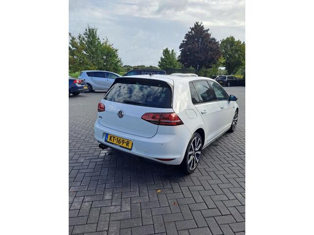 Volkswagen GOLF 1.4 TSI GTE Connected Series Panoramadak, Apple Carplay/Andriod auto, Leder, DAB, Goed onderhouden