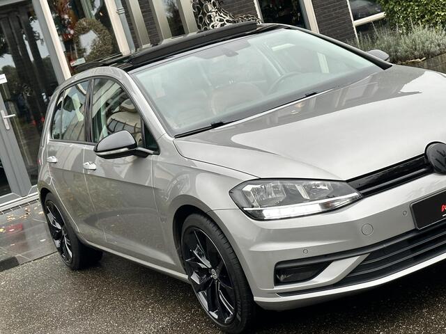 Volkswagen GOLF 1.5 TSI Comfortline Business