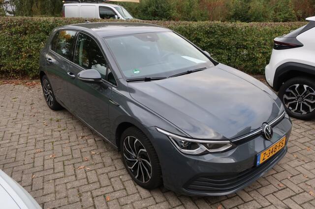 Volkswagen GOLF 1.5 TSI 130PK, Navi, Clima, Apple Carplay/ Android Auto, LED, etc.