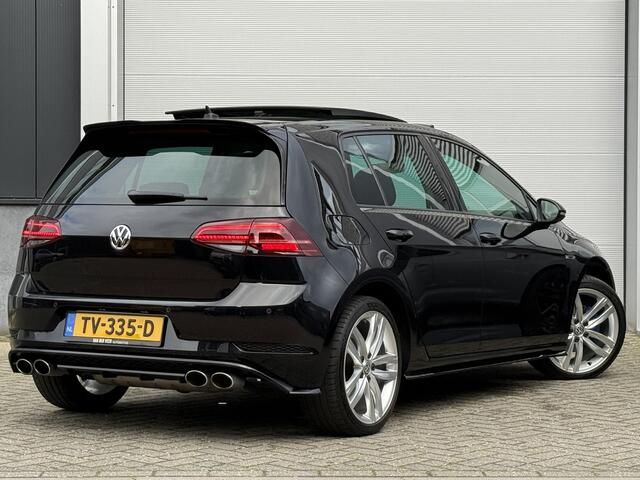 Volkswagen GOLF 1.5 TSI Highline Business R | Apple Carplay | Panoramadak | ACC
