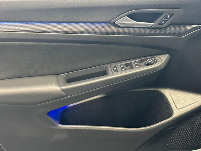 Volkswagen GOLF Variant 1.5 eTSI R-Line Edition