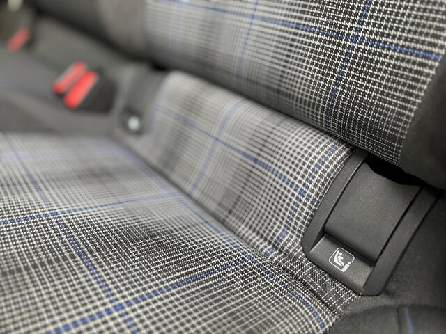 Volkswagen GOLF 1.4 eHybrid GTE | 19'' Velgen | Stuur/Stoel verw | IQ.LIGHT |