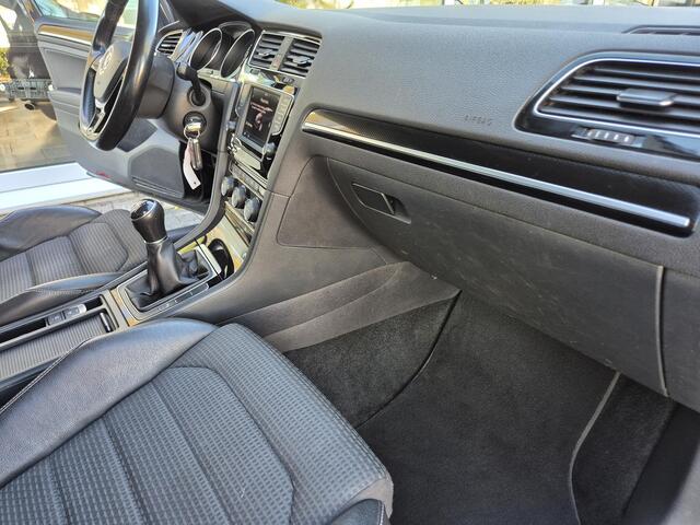 Volkswagen GOLF 1.4 TSI Business Edition Connected