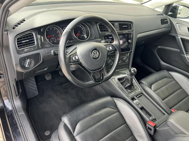 Volkswagen GOLF 1.0 TSI 7,5 Panorama Leder Led Trekhaak Camera