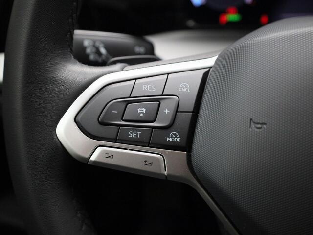 Volkswagen GOLF 1.5eTSI/150PK Style DSG · Navigatie · Camera · Apple/Android Car Play · Stoel- & Stuurverwarming · Garantie tot 06-02-2030 of 100.000km