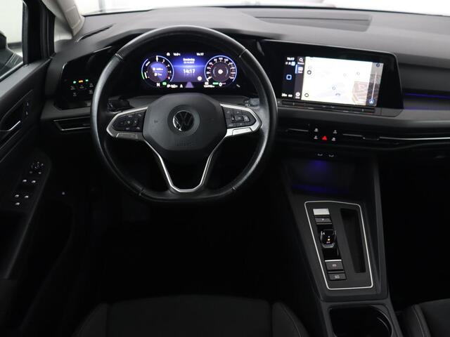 Volkswagen GOLF 1.4 eHybrid Style | Massage | Carplay | Memory | Sfeerverlichting | Adaptive cruise | Navigatie | Parkeerhulp | Full LED | Climate control | PHEV | Plug In