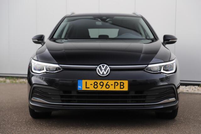 Volkswagen GOLF Variant 1.5 eTSI Style 131PK Trekhaak 17 inch LMV Sportstoelen Virtual Cockpit Navigatie Achteruitrijcamera Carplay Sfeerverlichting LED All-season banden!