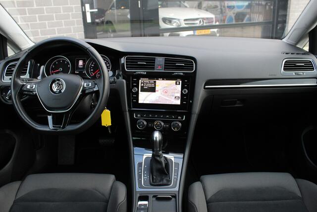 Volkswagen GOLF 1.5 TSI Highline Business R / Carplay / Stoelverwarming