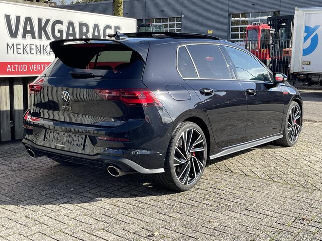 Volkswagen GOLF 2.0 TSI GTI Clubsport 19"/Panoramadak/H&K/IQ Lights/Black style/Dodehoek/Stoel + stuurverwarming/Keyless/Apple Carplay & Android Auto