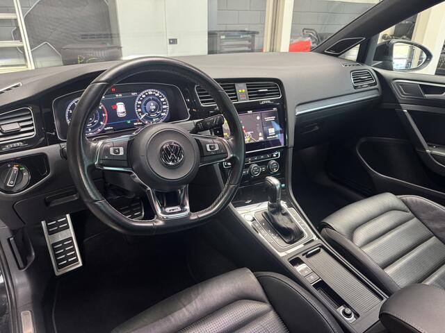 Volkswagen GOLF 1.4 TSI Highline Business R / Panoramadak / Camera / Leder / Keyless / Dynaudio / 19'' / Navi. Proff / Stoelverwarming / DAB / Dodehoek / ACC