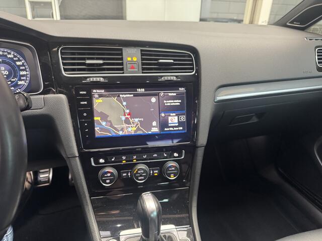 Volkswagen GOLF 1.4 TSI Highline Business R / Panoramadak / Camera / Leder / Keyless / Dynaudio / 19'' / Navi. Proff / Stoelverwarming / DAB / Dodehoek / ACC