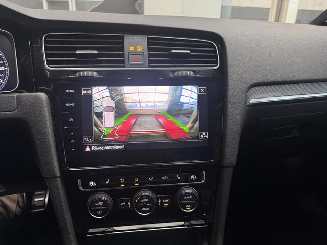 Volkswagen GOLF 1.4 TSI Highline Business R / Panoramadak / Camera / Leder / Keyless / Dynaudio / 19'' / Navi. Proff / Stoelverwarming / DAB / Dodehoek / ACC