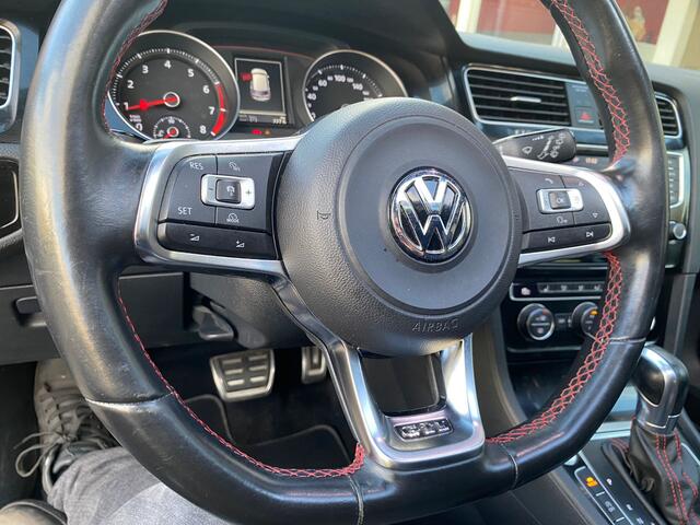 Volkswagen GOLF 2.0 TSI GTI Performance | DSG | Pano dak | Leder interieur