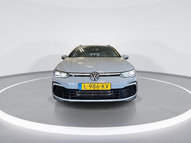 Volkswagen GOLF Variant 1.5 TSI 130pk R-Line · Camera · LED Matrix · Zwart Optiek · Side Assist · ACC · Stuur- & Stoelverwarming · Sfeerverlichting · Apple/Android Car Play ·