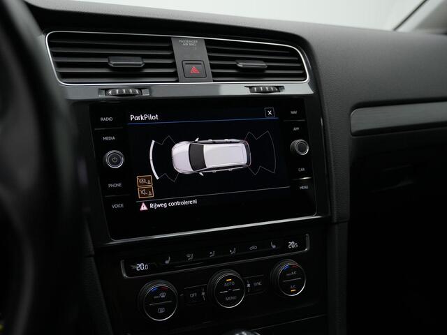 Volkswagen GOLF Variant 1.0 TSI 115 pk Comfortline Business | Stoelverwarming | Navigatie | Parkeersensoren voor/achter | Adaptive Cruise