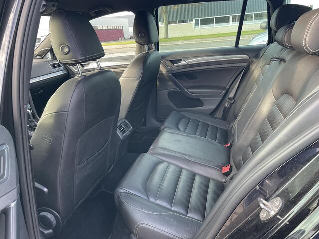 Volkswagen GOLF Variant 1.5 TSi 150 Pk Automaat Highline Business R-Line | Dynaudio | Volledig Leder | Camera | CarPlay | Trekhaak | LED | Stoelverwarming | Privacy Glass | Climate Control | 62.166 Km