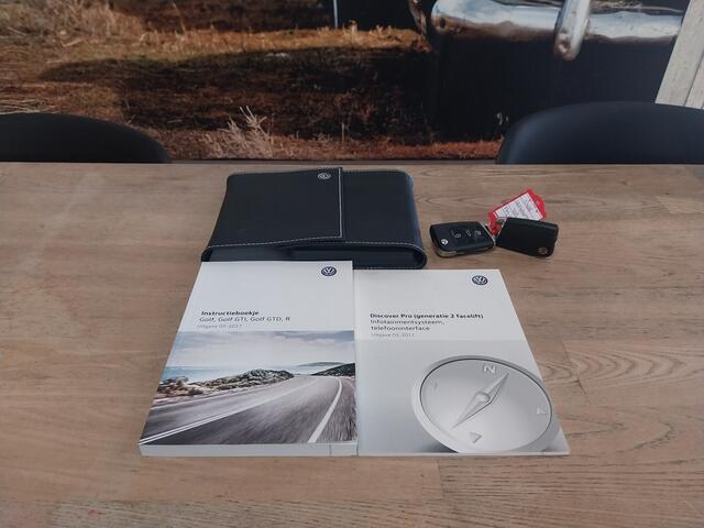 Volkswagen GOLF 1.6 TDI Highline R Line PANO DAK VIRTUAL COCKPIT ADAPT CRUISE MASSAGE STOEL LED NAVI ECC 18 INCH