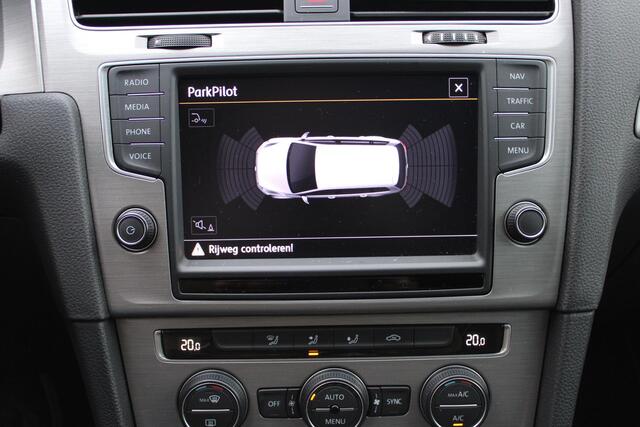 Volkswagen GOLF Variant 1.0 TSI Navi/Camera/Sportstoel/17inch