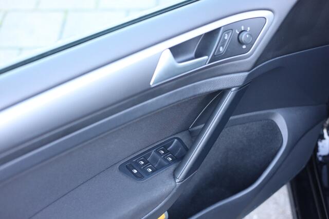 Volkswagen GOLF 1.0 TSI EDITION | AIRCO | BLUETOOTH | NAP