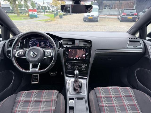 Volkswagen GOLF 2.0 TSI GTI Perfomance | Pano