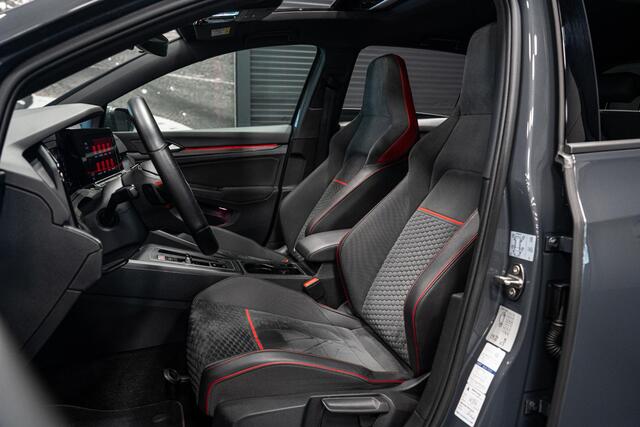 Volkswagen GOLF 2.0 TSI GTI *Clubsport / Schuif-/kanteldak / Stuurverwarming / Adaptieve Cruise Control*