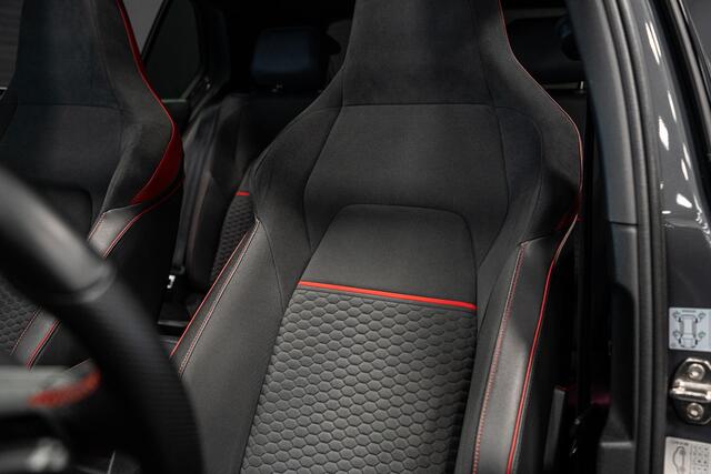 Volkswagen GOLF 2.0 TSI GTI *Clubsport / Schuif-/kanteldak / Stuurverwarming / Adaptieve Cruise Control*