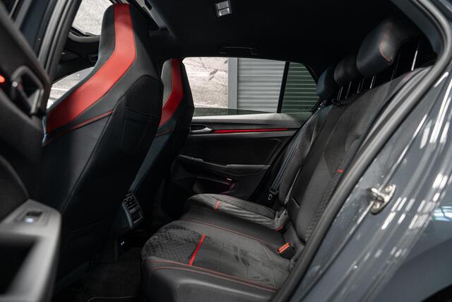 Volkswagen GOLF 2.0 TSI GTI *Clubsport / Schuif-/kanteldak / Stuurverwarming / Adaptieve Cruise Control*