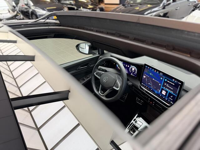 Volkswagen GOLF 1.5 R line Pano / 360 / H&K / Trekhaak