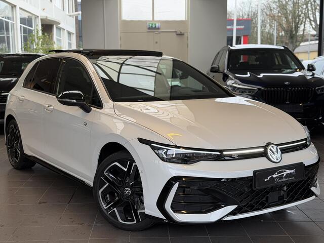 Volkswagen GOLF 1.5 R Line Pano / 360 / H&K / Trekhaak
