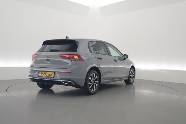 Volkswagen GOLF 1.5 eTSI DSG | Navi | Stoel- Stuurverw. | Adapt. Cruise | Apple CarPlay