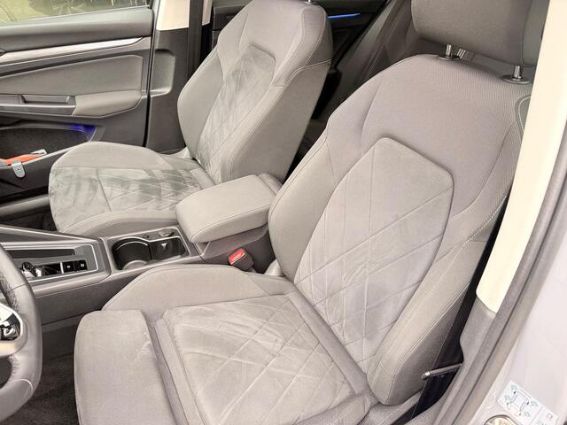 Volkswagen GOLF 1.5 eTSI Style