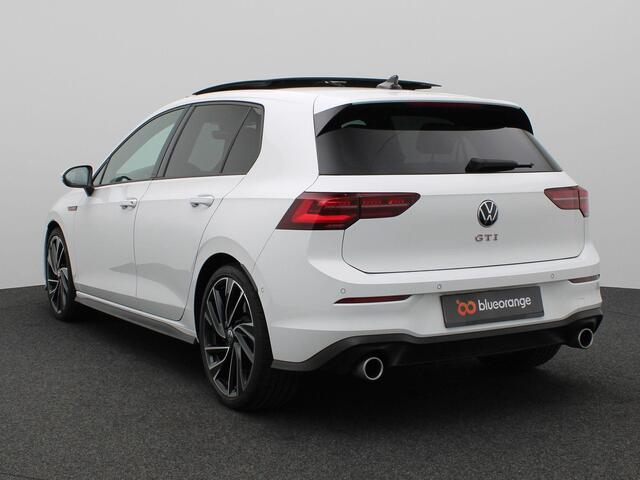 Volkswagen GOLF 2.0 TSI GTI 245PK DSG Pano-Schuifdak, Matrix-LED, Head-up Display, Dodehoek Sensor, Achterruitrijcamera, Adaptieve Cruise Control, Stoel-Stuurverwarming, 19" LM Velgen